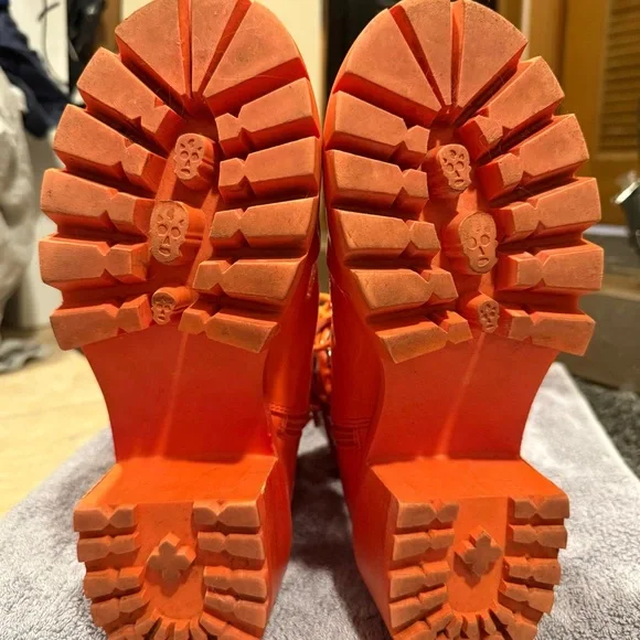 Rare! Neon orange Jeffrey Campbell Czech chunky heeled combat boots - Picture 9 of 11